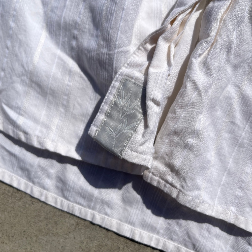Tommy Bahama Off White color Button up shirt Pintux XL Cotton Silk Read desc. - Picture 2 of 7
